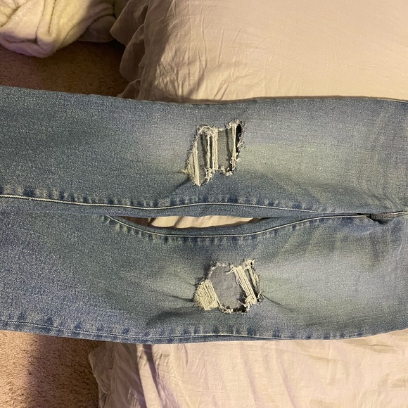 Good American Jeans - Picture 5 of 10